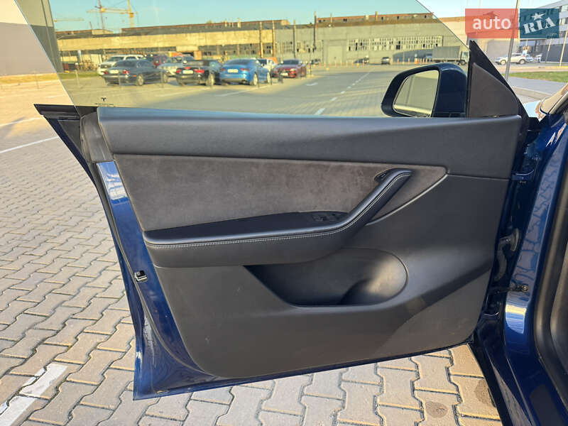 Позашляховик / Кросовер Tesla Model Y 2021 в Івано-Франківську фото 36 Позашляховик / Кросовер Tesla Model Y 2021 в Івано-Франківську