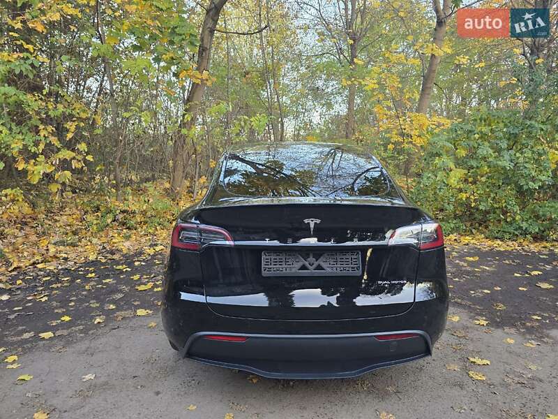 Позашляховик / Кросовер Tesla Model Y 2023 в Львові