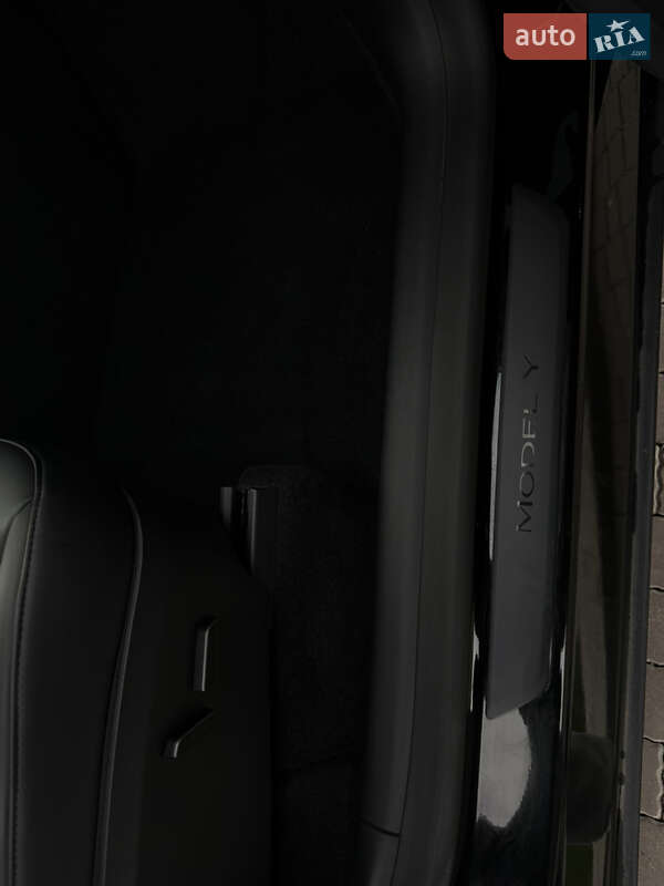Позашляховик / Кросовер Tesla Model Y 2023 в Хоросткові фото 22 Позашляховик / Кросовер Tesla Model Y 2023 в Хоросткові