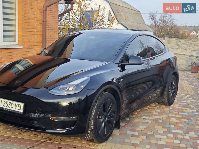Позашляховик / Кросовер Tesla Model Y 2024 в Києві фото 5 Позашляховик / Кросовер Tesla Model Y 2024 в Києві
