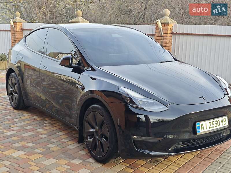 Позашляховик / Кросовер Tesla Model Y 2024 в Києві фото 12 Позашляховик / Кросовер Tesla Model Y 2024 в Києві