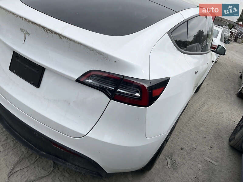 Внедорожник / Кроссовер Tesla Model Y 2024 в Жовкве