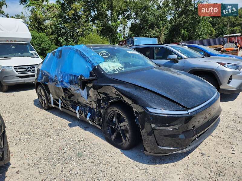Позашляховик / Кросовер Tesla Model Y 2026 в Києві