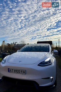Позашляховик / Кросовер Tesla Model Y 2021 в Івано-Франківську