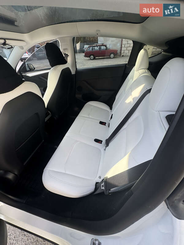 Внедорожник / Кроссовер Tesla Model Y 2023 в Запорожье