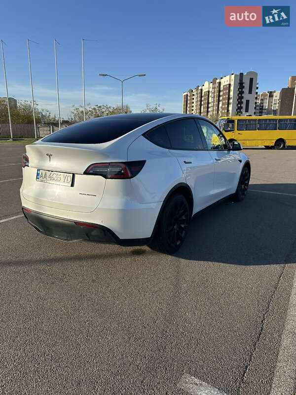 Позашляховик / Кросовер Tesla Model Y 2022 в Києві фото 4 Позашляховик / Кросовер Tesla Model Y 2022 в Києві