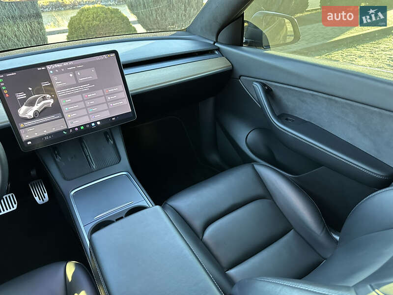 Внедорожник / Кроссовер Tesla Model Y 2021 в Днепре