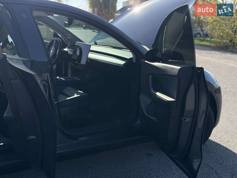 Внедорожник / Кроссовер Tesla Model Y 2021 в Шаргороде
