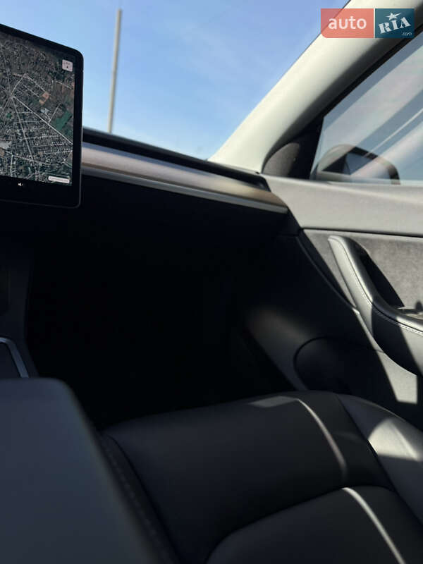 Внедорожник / Кроссовер Tesla Model Y 2021 в Шаргороде