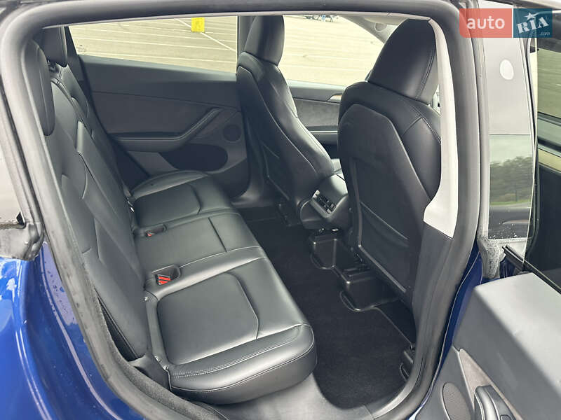 Позашляховик / Кросовер Tesla Model Y 2023 в Рівному