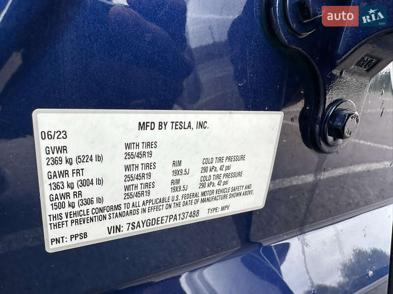 Позашляховик / Кросовер Tesla Model Y 2023 в Рівному