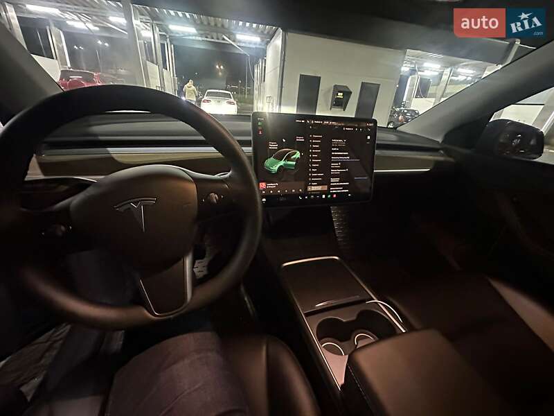 Позашляховик / Кросовер Tesla Model Y 2022 в Києві