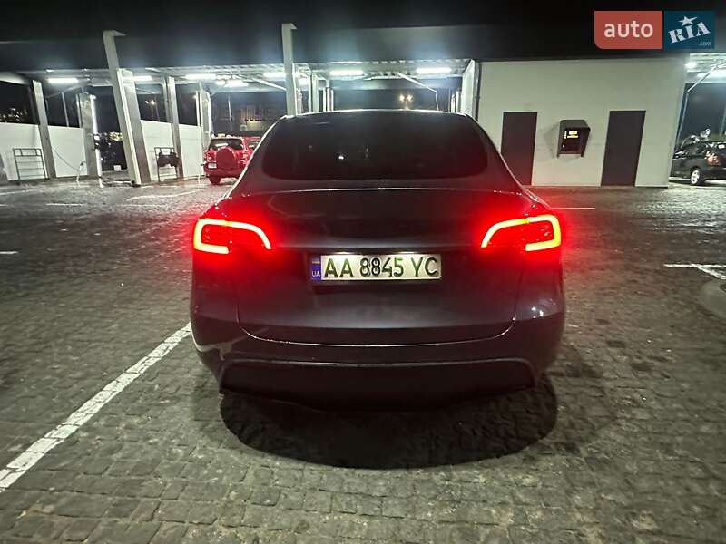 Позашляховик / Кросовер Tesla Model Y 2022 в Києві