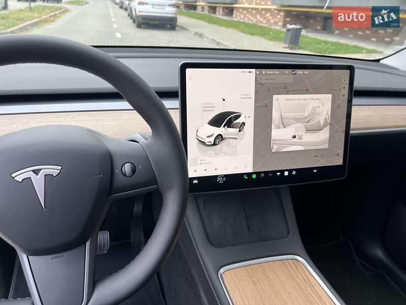 Внедорожник / Кроссовер Tesla Model Y 2024 в Житомире