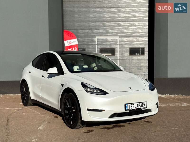 Позашляховик / Кросовер Tesla Model Y 2021 в Києві фото 12 Позашляховик / Кросовер Tesla Model Y 2021 в Києві