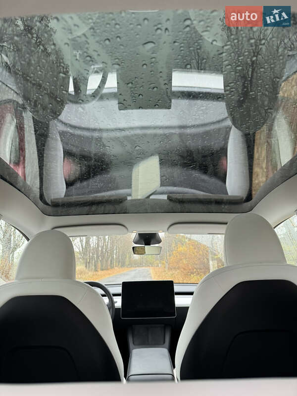 Позашляховик / Кросовер Tesla Model Y 2023 в Хмельницькому фото 14 Позашляховик / Кросовер Tesla Model Y 2023 в Хмельницькому