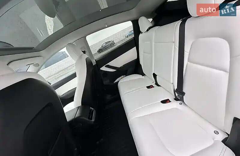 Внедорожник / Кроссовер Tesla Model Y 2021 в Киеве фото 8 Внедорожник / Кроссовер Tesla Model Y 2021 в Киеве