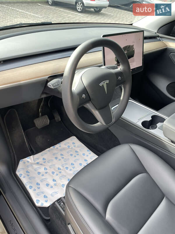 Внедорожник / Кроссовер Tesla Model Y 2022 в Ивано-Франковске фото 20 Внедорожник / Кроссовер Tesla Model Y 2022 в Ивано-Франковске