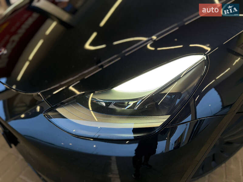 Внедорожник / Кроссовер Tesla Model Y 2022 в Днепре