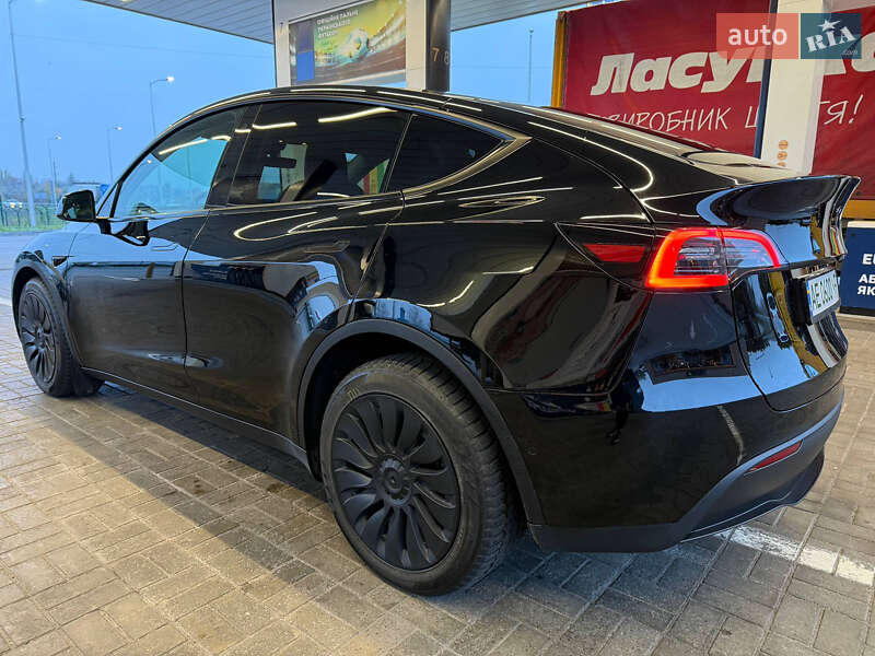 Внедорожник / Кроссовер Tesla Model Y 2022 в Днепре