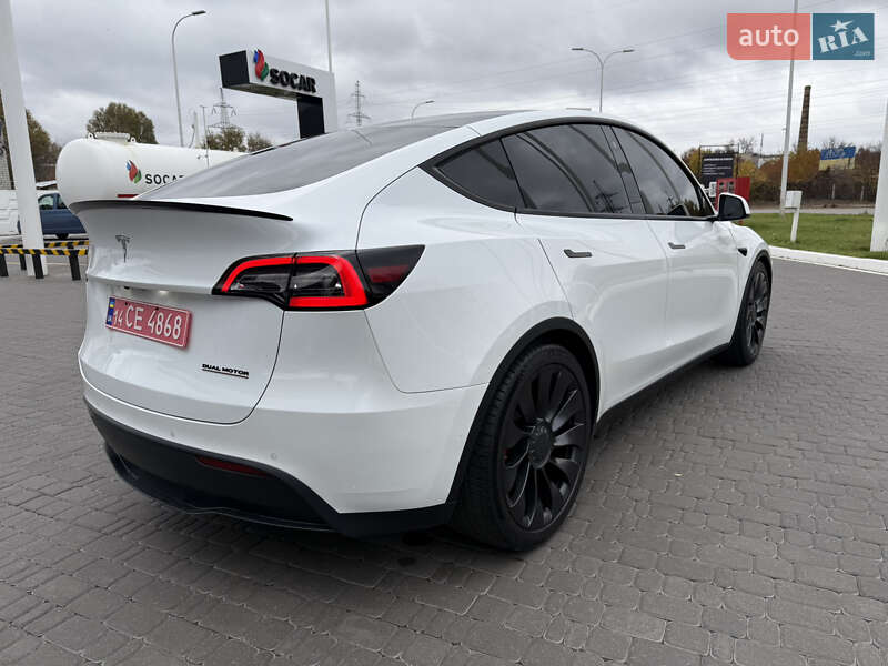 Позашляховик / Кросовер Tesla Model Y 2022 в Дніпрі