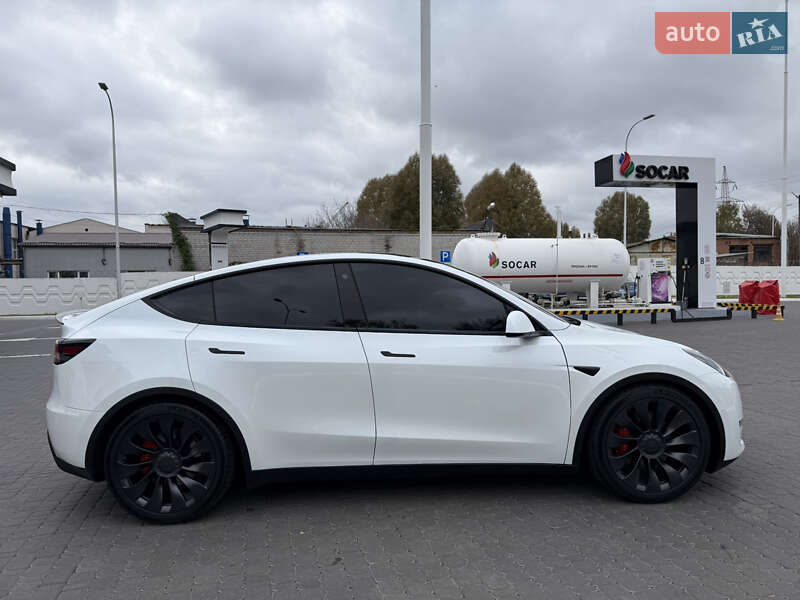 Позашляховик / Кросовер Tesla Model Y 2022 в Дніпрі