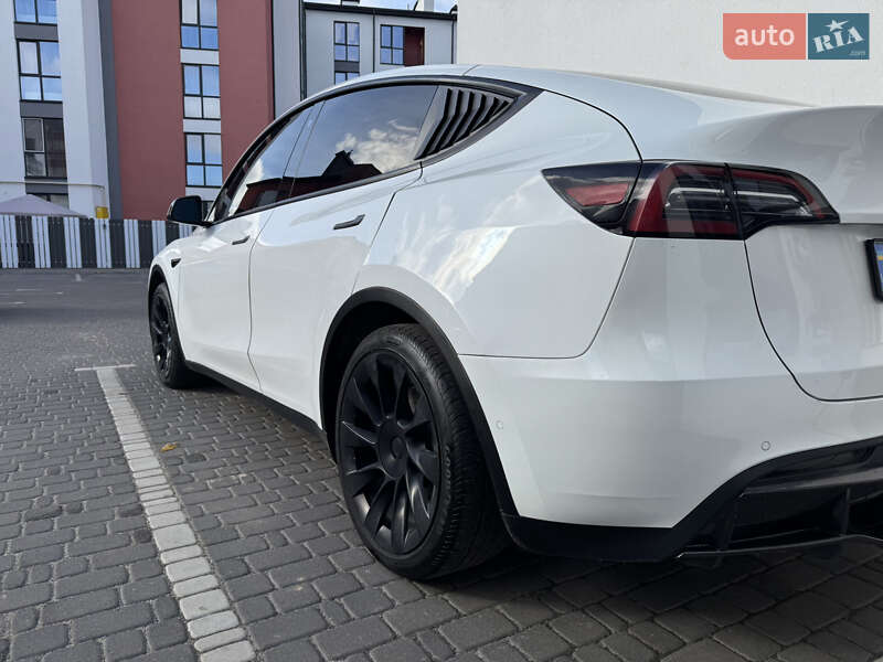 Позашляховик / Кросовер Tesla Model Y 2022 в Бучі фото 8 Позашляховик / Кросовер Tesla Model Y 2022 в Бучі