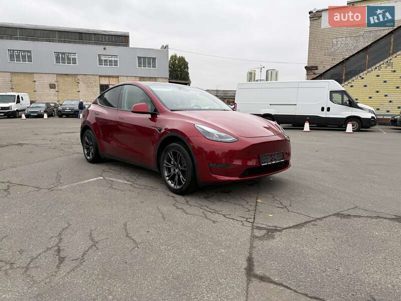 Внедорожник / Кроссовер Tesla Model Y 2024 в Киеве фото 38 Внедорожник / Кроссовер Tesla Model Y 2024 в Киеве
