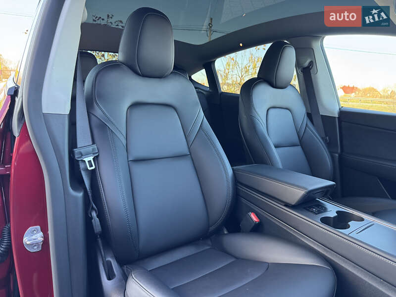 Позашляховик / Кросовер Tesla Model Y 2025 в Стрию