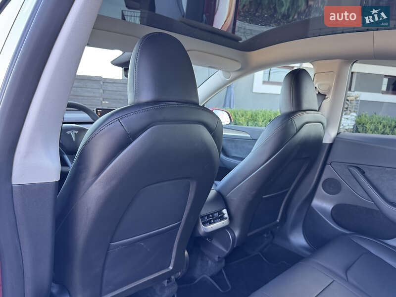 Позашляховик / Кросовер Tesla Model Y 2025 в Стрию