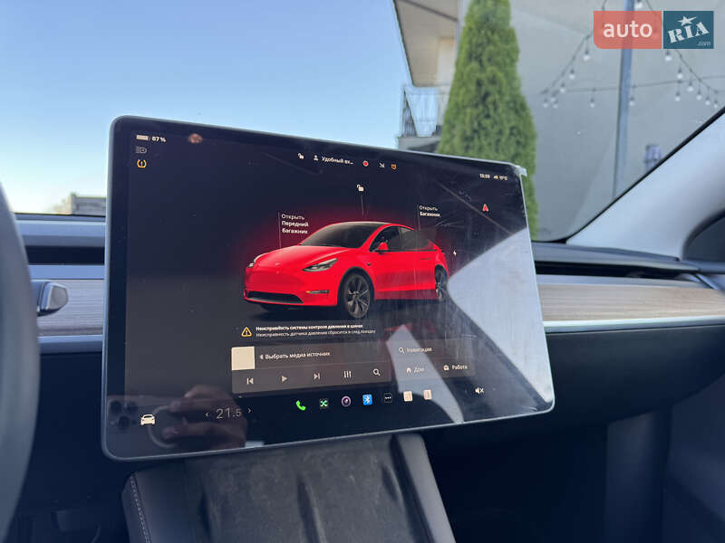 Позашляховик / Кросовер Tesla Model Y 2025 в Стрию