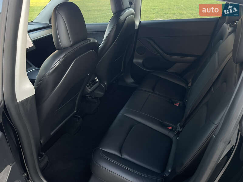 Позашляховик / Кросовер Tesla Model Y 2021 в Луцьку фото 38 Позашляховик / Кросовер Tesla Model Y 2021 в Луцьку
