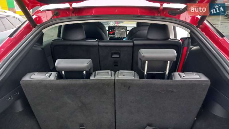 Позашляховик / Кросовер Tesla Model Y 2021 в Києві