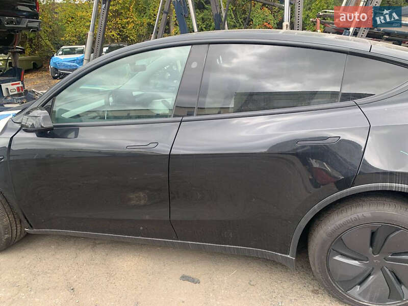 Внедорожник / Кроссовер Tesla Model Y 2025 в Черновцах фото 17 Внедорожник / Кроссовер Tesla Model Y 2025 в Черновцах