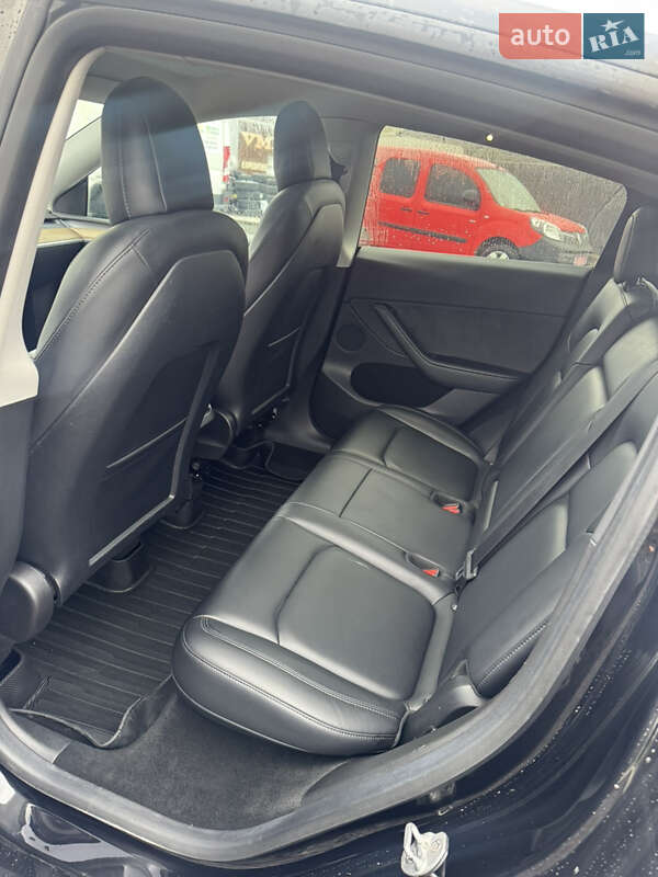 Позашляховик / Кросовер Tesla Model Y 2022 в Луцьку