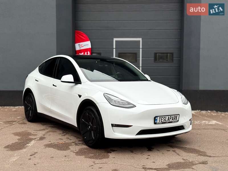 Позашляховик / Кросовер Tesla Model Y 2022 в Києві фото 12 Позашляховик / Кросовер Tesla Model Y 2022 в Києві