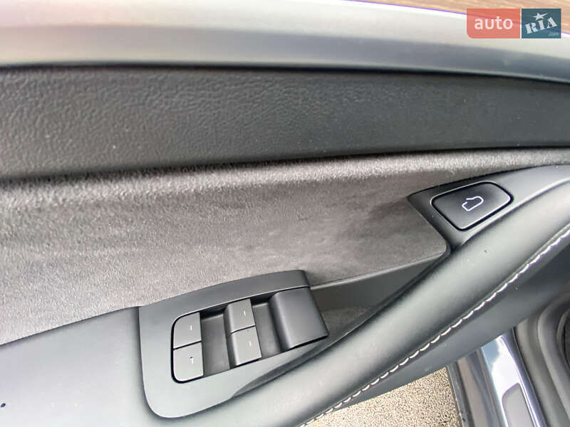 Внедорожник / Кроссовер Tesla Model Y 2023 в Ровно фото 28 Внедорожник / Кроссовер Tesla Model Y 2023 в Ровно