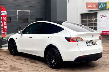 Внедорожник / Кроссовер Tesla Model Y 2023 в Киеве