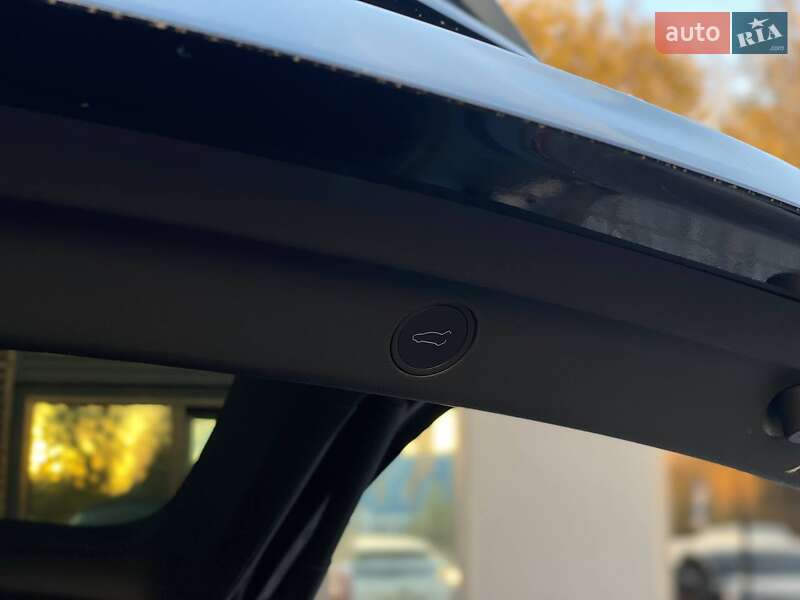 Внедорожник / Кроссовер Tesla Model Y 2022 в Львове