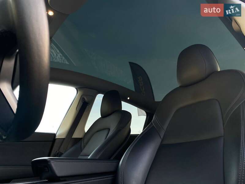 Внедорожник / Кроссовер Tesla Model Y 2022 в Львове