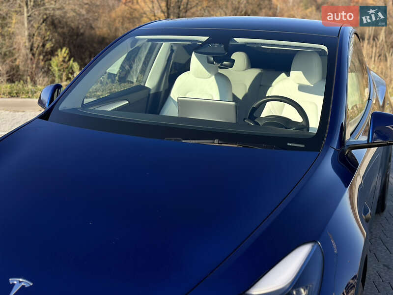 Внедорожник / Кроссовер Tesla Model Y 2024 в Львове