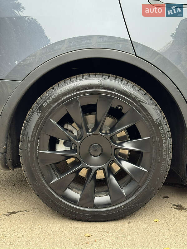 Позашляховик / Кросовер Tesla Model Y 2022 в Рівному