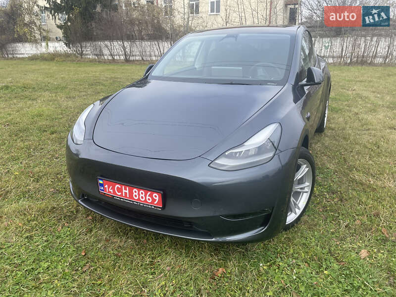 Внедорожник / Кроссовер Tesla Model Y 2023 в Львове фото 2 Внедорожник / Кроссовер Tesla Model Y 2023 в Львове