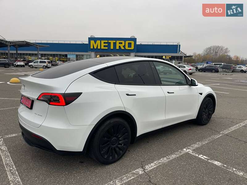 Внедорожник / Кроссовер Tesla Model Y 2023 в Киеве