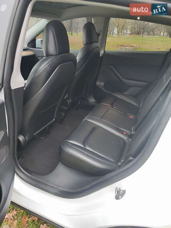 Позашляховик / Кросовер Tesla Model Y 2021 в Миколаєві фото 6 Позашляховик / Кросовер Tesla Model Y 2021 в Миколаєві