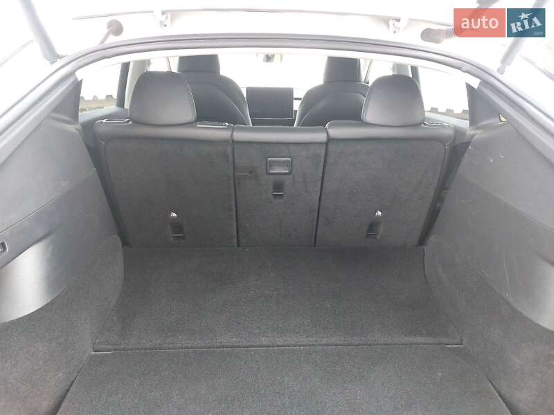 Внедорожник / Кроссовер Tesla Model Y 2021 в Днепре