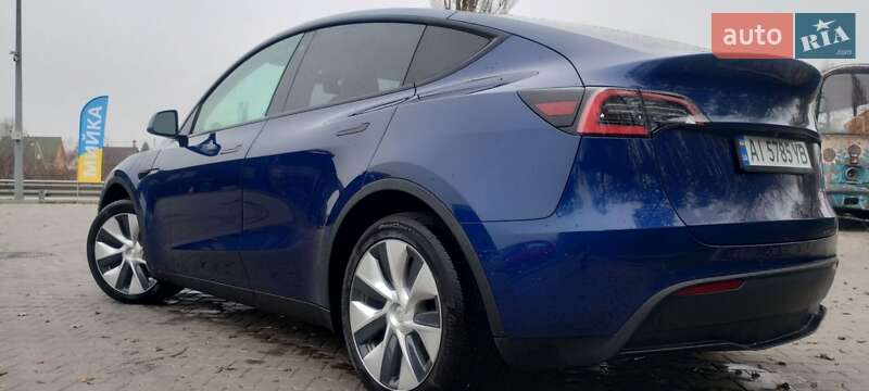 Tesla Model Y 2020