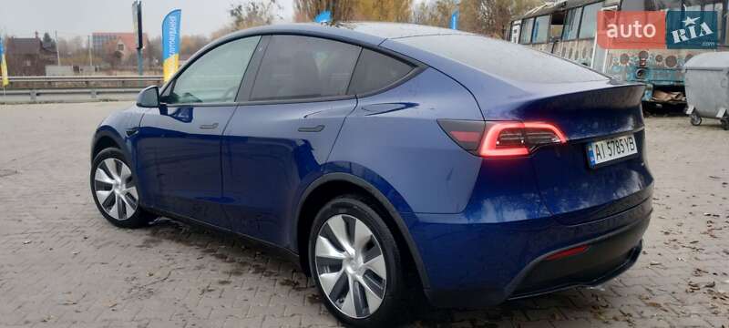 Внедорожник / Кроссовер Tesla Model Y 2020 в Киеве