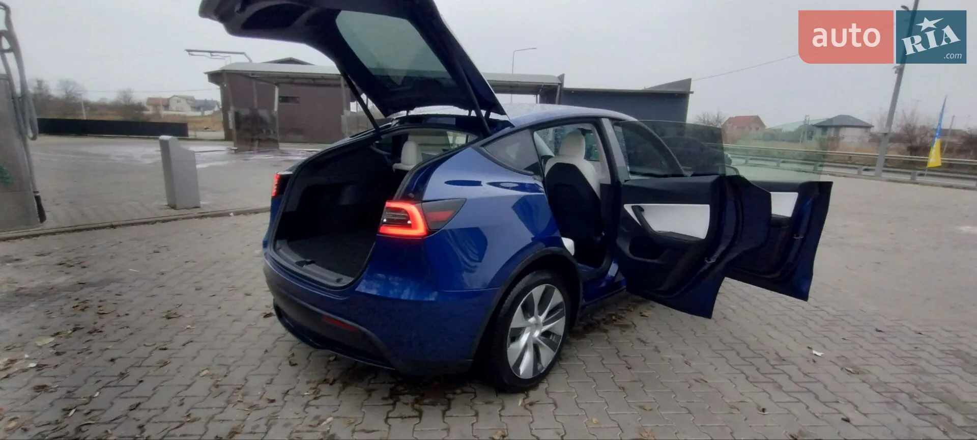 2020 Tesla Model Y - мініатюра 35