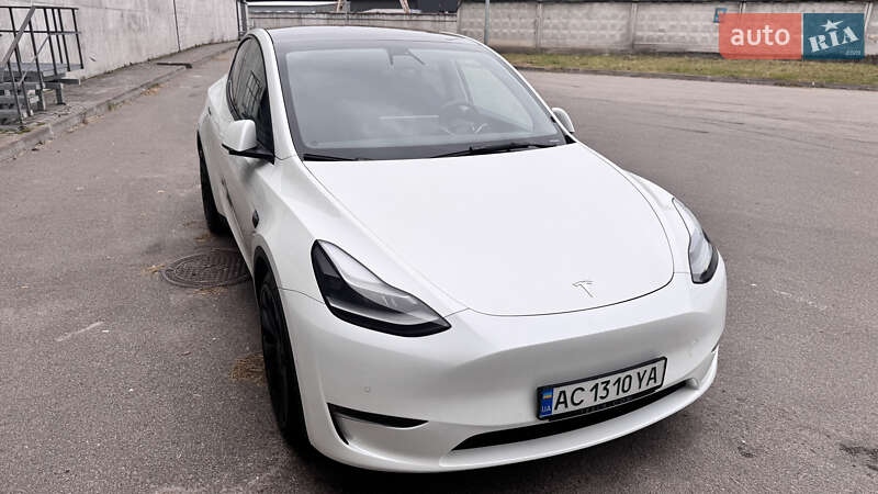 Позашляховик / Кросовер Tesla Model Y 2022 в Києві